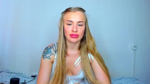 lolabani675452 online show from June 13, 10:57 am