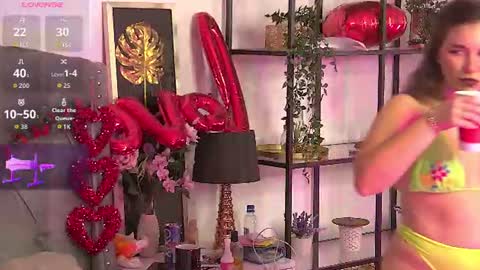 Lola  new tits boobs ass stepsis online show from June 15, 6:26 am
