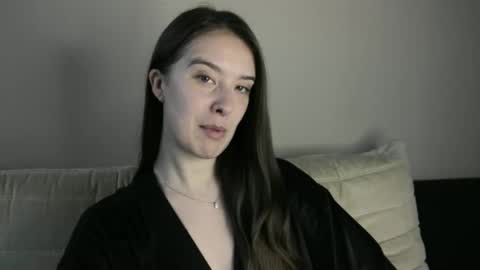 Snapshot of loladom chatting on May 7, 6:52 am Frt Pr1ncess online show from May 7, 6:52 am
