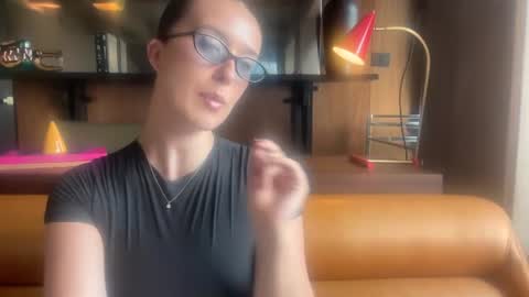 Snapshot of loladom chatting on July 26, 5:53 pm Frt Pr1ncess online show from July 26, 5:53 pm