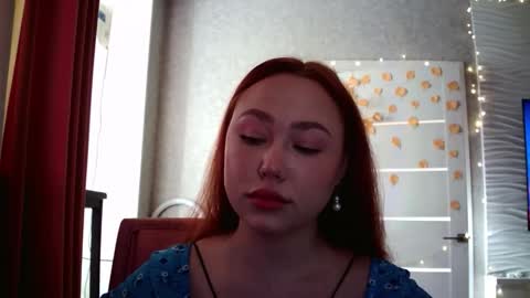 Snapshot of lolamint_ chatting on October 20, 9:54 am Lola online show from October 20, 9:54 am