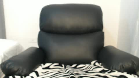 Snapshot of lolapaz3 chatting on March 8, 8:14 pm Lola online show from March 8, 8:14 pm