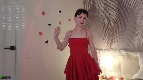 Snapshot of lolaprise chatting on November 1, 1:40 am Lola online show from November 1, 1:40 am