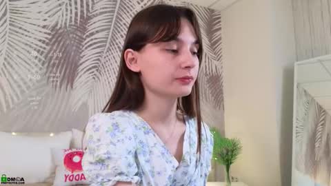 Snapshot of lolaprise chatting on November 9, 1:48 am Lola online show from November 9, 1:48 am