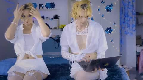 Snapshot of lolaspaists chatting on November 23, 7:52 am lolaspaists online show from November 23, 7:52 am