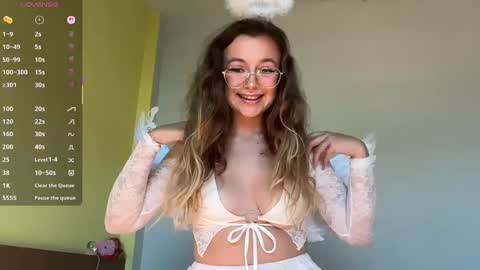 Lolatheangel online show from November 9, 4:33 am