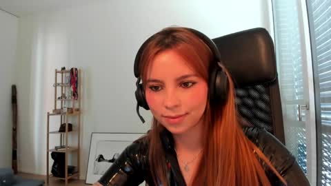 Lola doll online show from April 25, 8:28 am