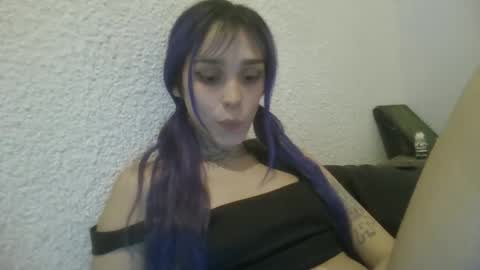 Snapshot of loleeta69 chatting on October 10, 4:11 am loleeta69 online show from October 10, 4:11 am