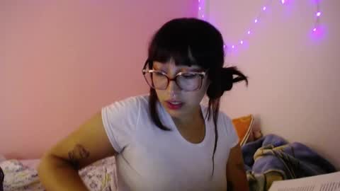 Snapshot of lolitabitchhorney_ chatting on March 7, 4:13 am Lolita online show from March 7, 4:13 am