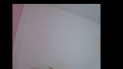 Snapshot of lolitabitchhorney_ chatting on December 19, 4:30 am Lolita online show from December 19, 4:30 am