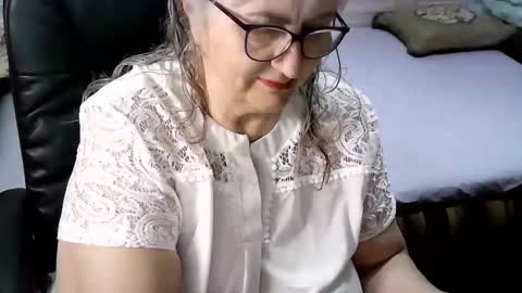 LolkaAlyss online show from December 17, 1:33 am