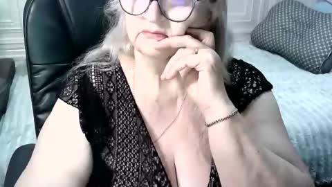 LolkaAlyss online show from April 23, 7:27 pm