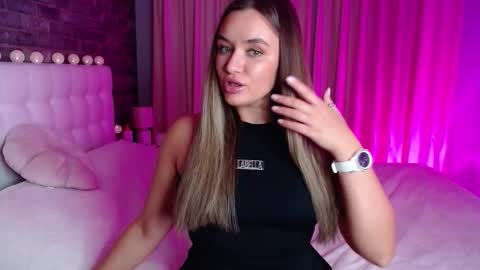 Snapshot of lollidoli__ chatting on November 2, 4:53 pm Victoria online show from November 2, 4:53 pm