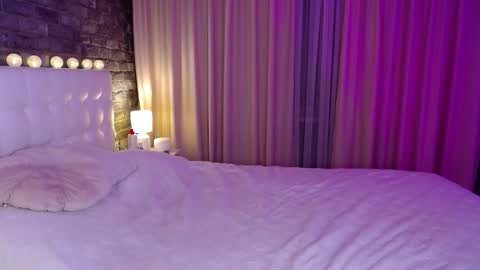 Snapshot of lollidoli__ chatting on November 5, 5:02 pm Victoria online show from November 5, 5:02 pm