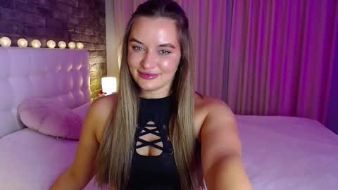 Snapshot of lollidoli__ chatting on November 7, 5:02 pm Victoria online show from November 7, 5:02 pm