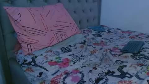 Sweet Jazmin online show from July 27, 9:33 pm