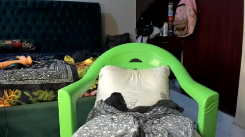 Snapshot of lolly_preety chatting on June 12, 1:54 pm lolly_preety online show from June 12, 1:54 pm