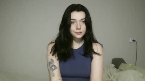 Snapshot of lollylol11 chatting on November 5, 1:55 pm Lilly online show from November 5, 1:55 pm