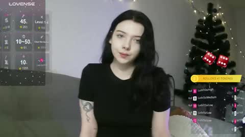 Snapshot of lollylol11 chatting on January 11, 12:54 pm Lilly online show from January 11, 12:54 pm