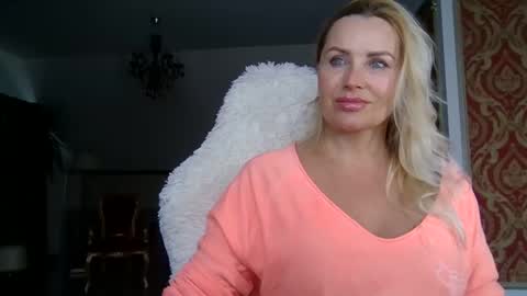 Roxy online show from December 5, 11:49 am