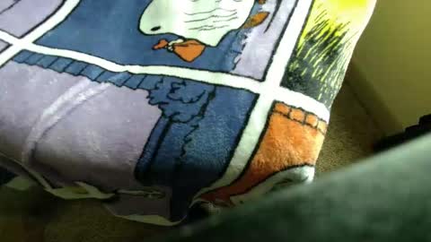 Snapshot of lololololl104079 chatting on December 18, 1:50 pm lololololl104079 online show from December 18, 1:50 pm