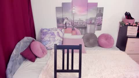 Snapshot of lolomercier chatting on September 20, 8:43 pm LoloMercier online show from September 20, 8:43 pm