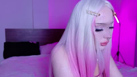 Kari online show from July 2, 6:47 pm