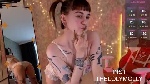 Snapshot of lolymolli chatting on November 19, 10:04 am Molli online show from November 19, 10:04 am