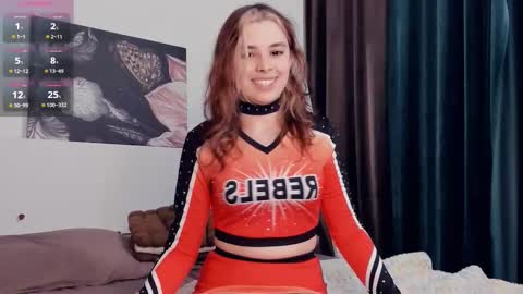 Snapshot of lonagass chatting on October 7, 6:49 pm Lona online show from October 7, 6:49 pm