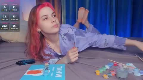 Lona online show from December 5, 6:48 pm