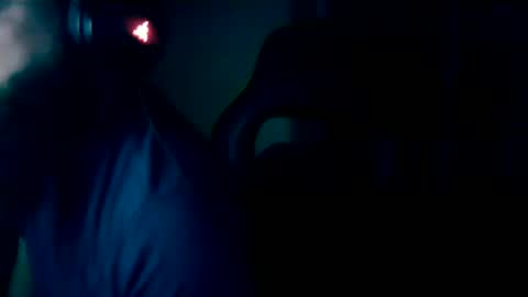 Snapshot of london_man1988 chatting on February 4, 7:11 pm london_man1988 online show from February 4, 7:11 pm