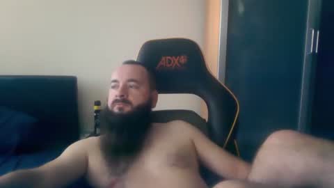 Snapshot of london_man1988 chatting on October 26, 8:09 am london_man1988 online show from October 26, 8:09 am