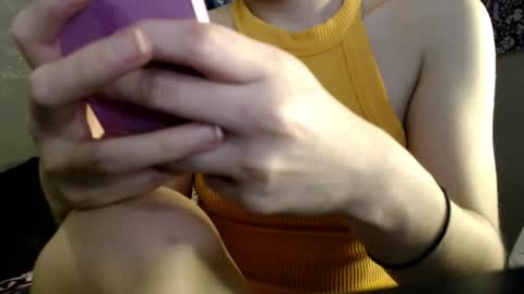 Snapshot of londonray chatting on May 25, 9:32 pm londonray online show from May 25, 9:32 pm