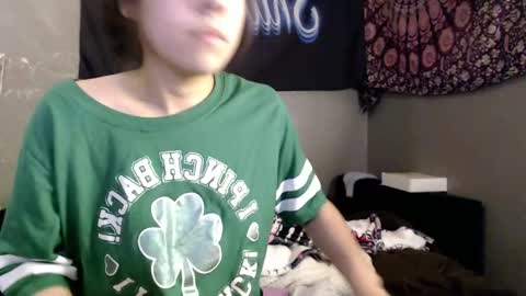 Snapshot of londonray chatting on May 28, 1:36 am londonray online show from May 28, 1:36 am