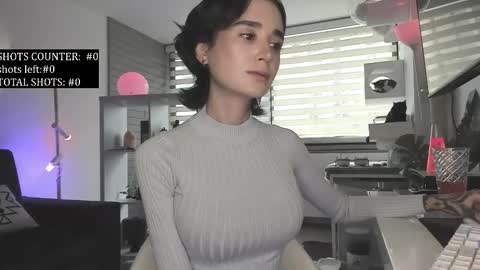 SABRINA online show from November 8, 6:18 pm