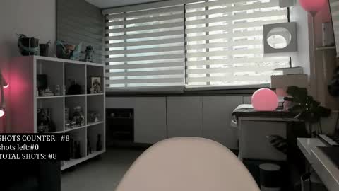 SABRINA online show from January 8, 4:42 pm