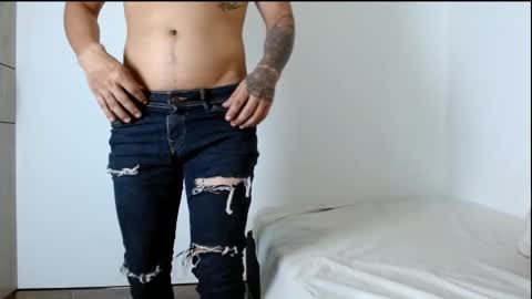 Snapshot of lonelydick2002 chatting on January 14, 5:56 pm lonelydick2002 online show from January 14, 5:56 pm