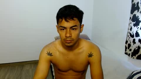 Snapshot of lonelydick2002 chatting on January 26, 12:01 pm lonelydick2002 online show from January 26, 12:01 pm