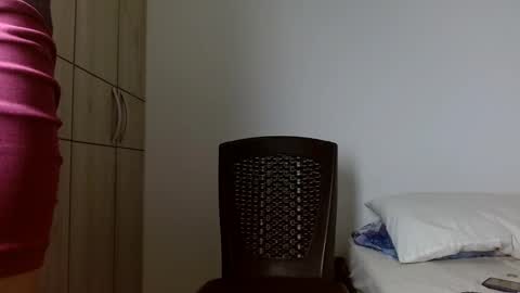 Snapshot of lonelydick2002 chatting on February 18, 9:10 am lonelydick2002 online show from February 18, 9:10 am