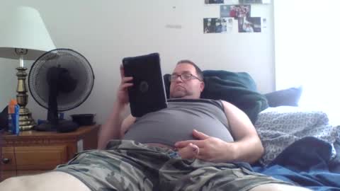 Snapshot of lonelyman91775 chatting on September 21, 7:48 pm Lonely Man online show from September 21, 7:48 pm