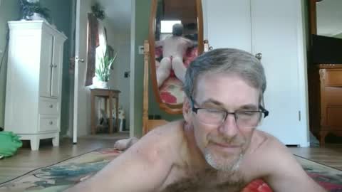 Snapshot of longbowrider555 chatting on October 22, 12:49 pm Jeff online show from October 22, 12:49 pm