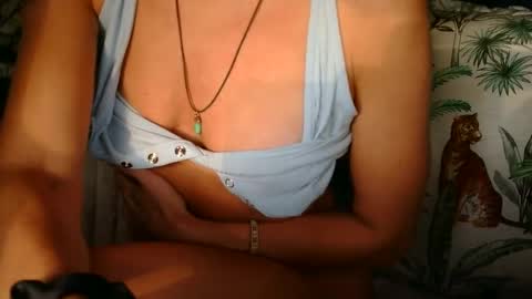 Snapshot of longlegstammy chatting on September 22, 12:51 pm Cutenurse91 online show from September 22, 12:51 pm