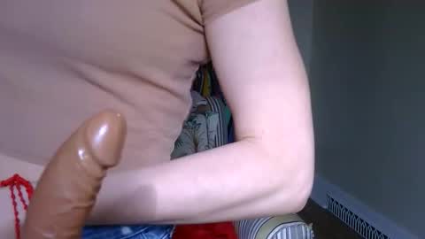 Cutenurse91 online show from April 29, 1:59 pm