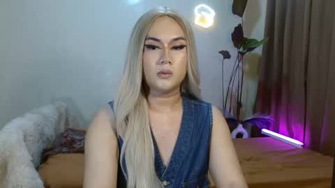 Snapshot of longoria_crawford chatting on September 13, 11:48 pm My Lover Dadddy roberto online show from September 13, 11:48 pm