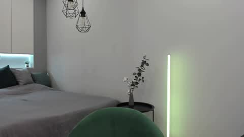 Eva online show from December 28, 12:35 pm