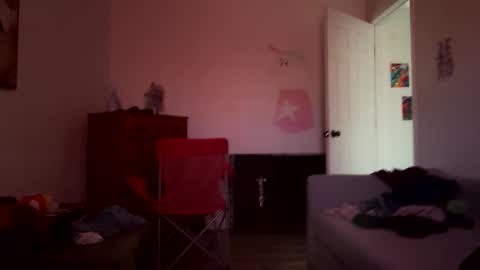 longstorywhore online show from April 8, 7:36 pm