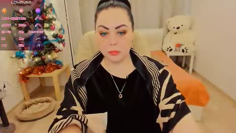 Nina online show from December 17, 12:44 pm