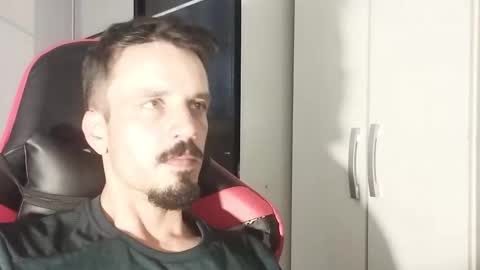 Lucas online show from December 5, 5:28 pm