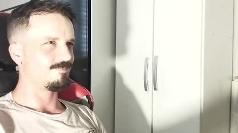 Lucas online show from February 26, 2:03 pm