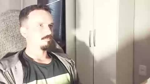 Lucas online show from October 7, 1:52 pm